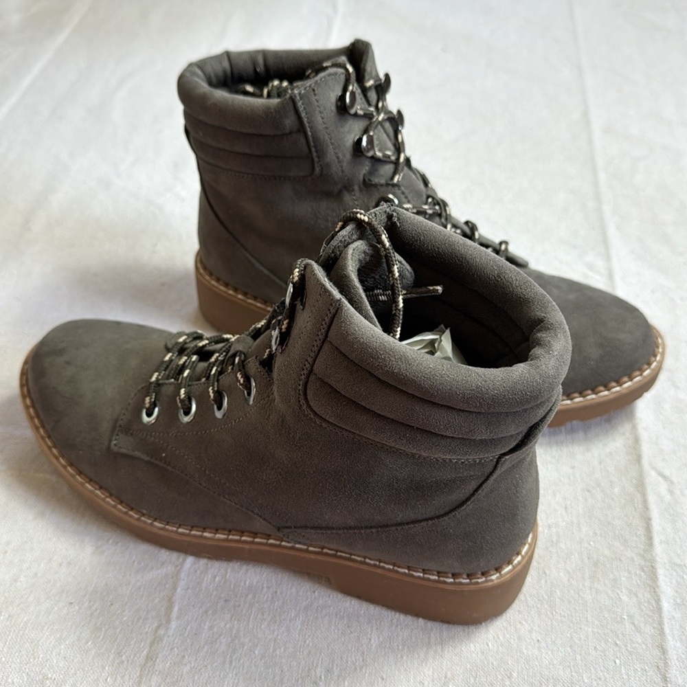 Austin Trading Co. Stylish Women's Lace-Up Boots. - Picture 4 of 8